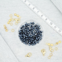 4 mm Piramit Kristal