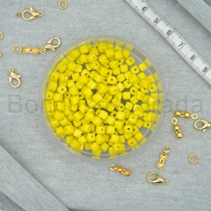 4 mm Kare Kristal Boncuk 