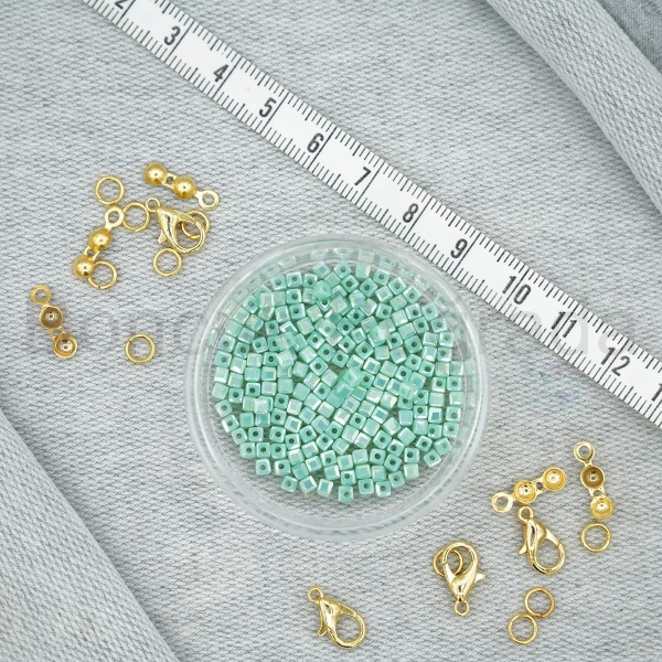 3 mm Kare Kristal Boncuk 