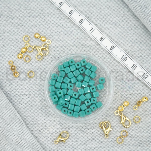 4 mm Kare Kristal Boncuk 