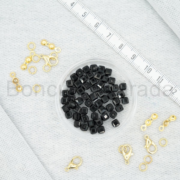 4 mm Kare Kristal Boncuk 