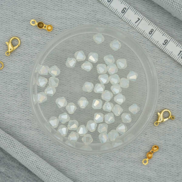 6 mm Piramit Kristal Boncuk 