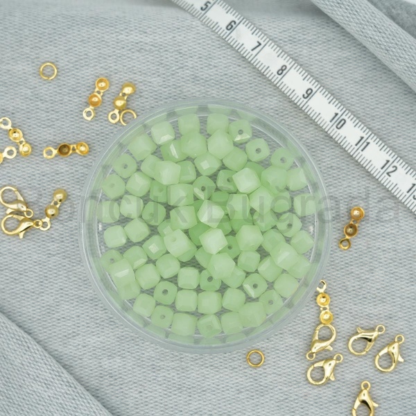 6 mm Kare Kristal Boncuk 