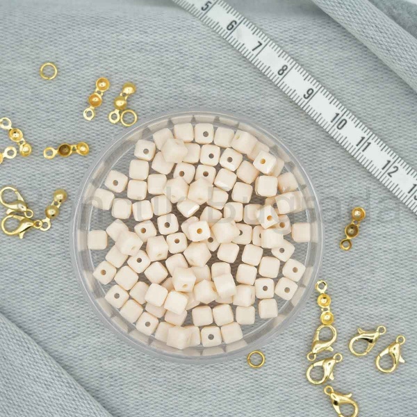 6 mm Kare Kristal Boncuk 