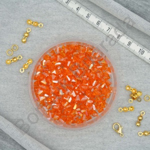 6 mm Üçgen Kristal  Boncuk