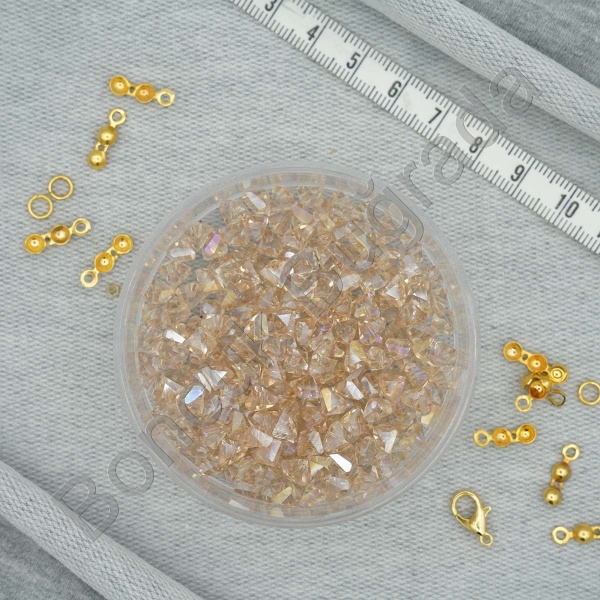 6 mm Üçgen Kristal  Boncuk