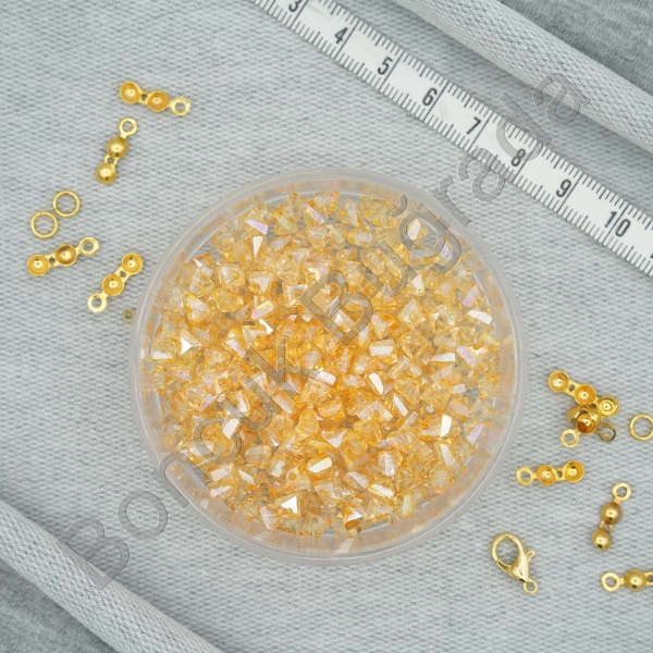 6 mm Üçgen Kristal  Boncuk