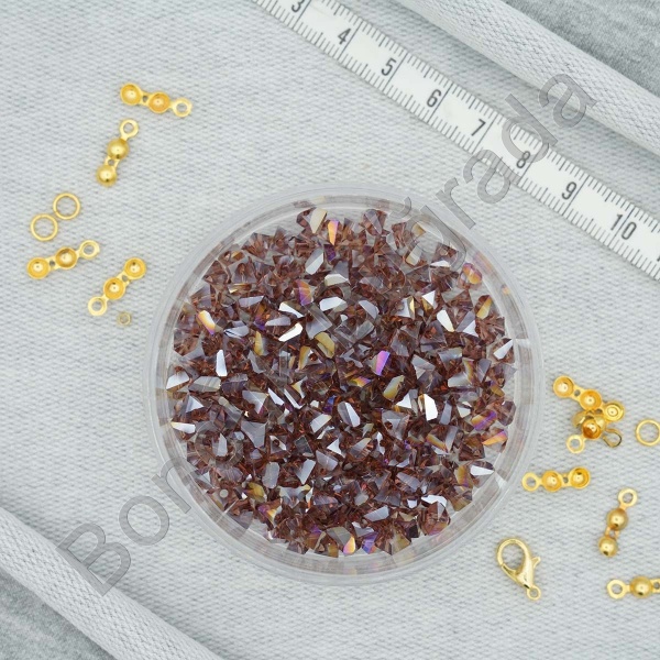 6 mm Üçgen Kristal  Boncuk