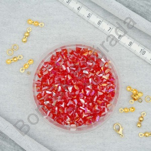 6 mm Üçgen Kristal  Boncuk