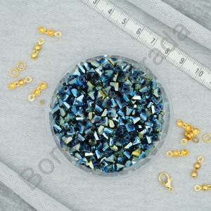 6 mm Üçgen Kristal  Boncuk
