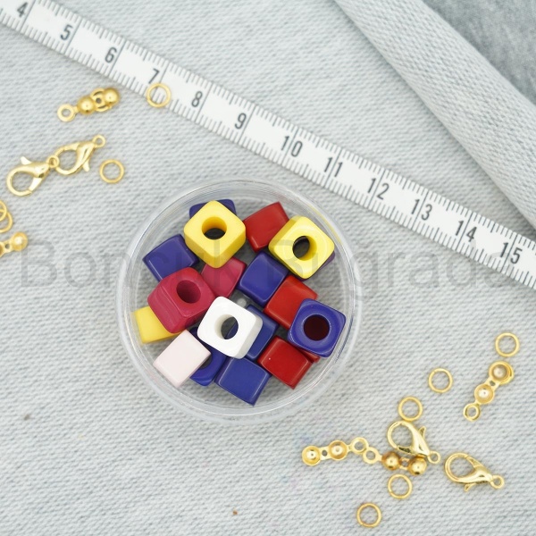 10 mm Plastik Kare Boncuk 